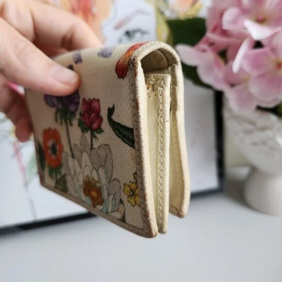 SOLD SOLD EUC GUCCI LIMITED EDITION GG Marmont Flora Canvas Card Case w/ dustbag - Picture 8 of 11